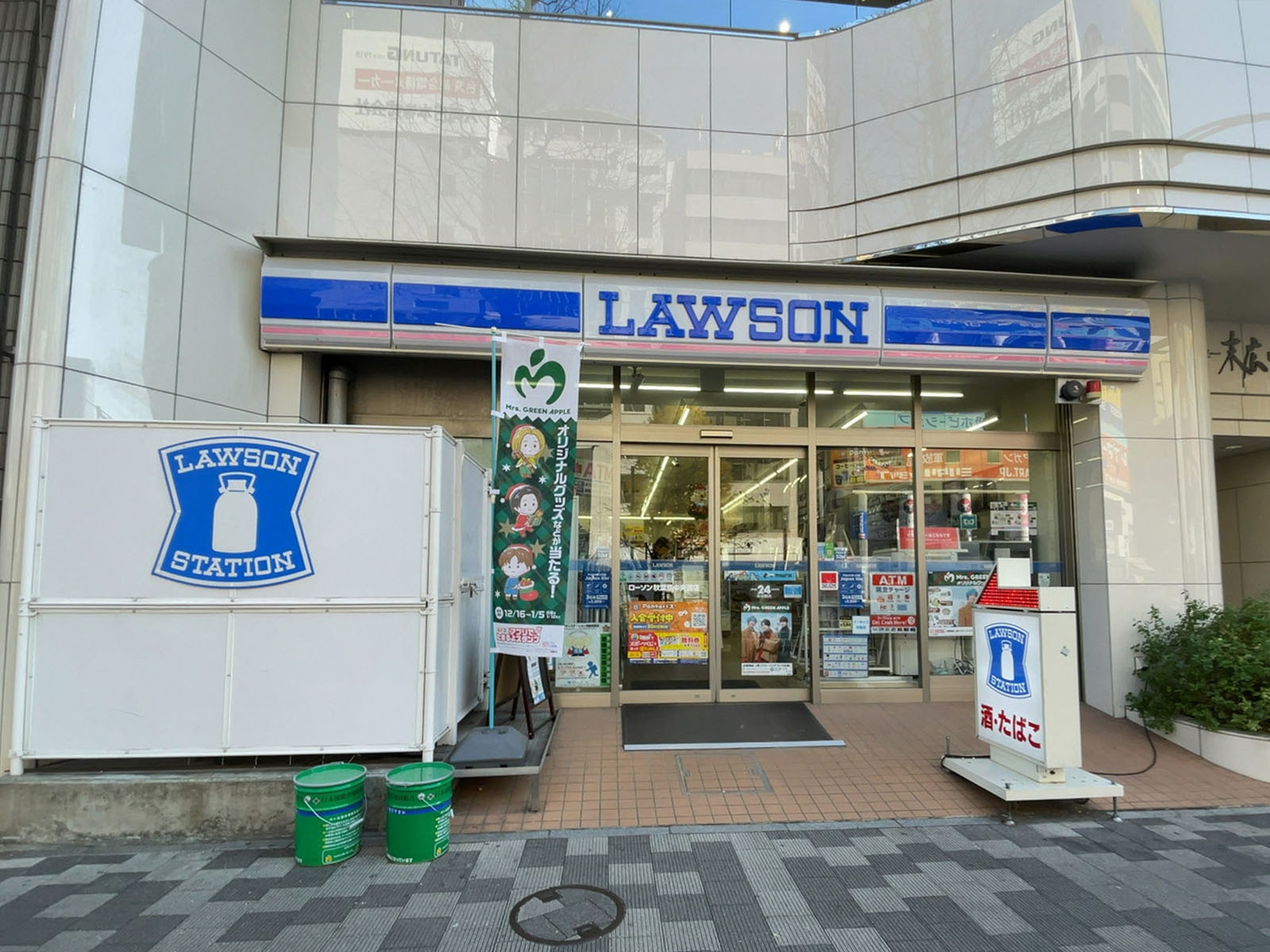徒歩1分のローソン 秋葉原中央通店