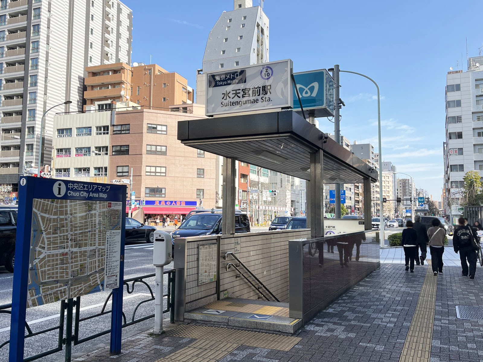 最寄りの「水天宮前駅」