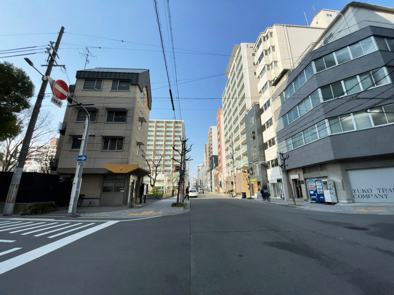四ツ橋スタービル前面の通り