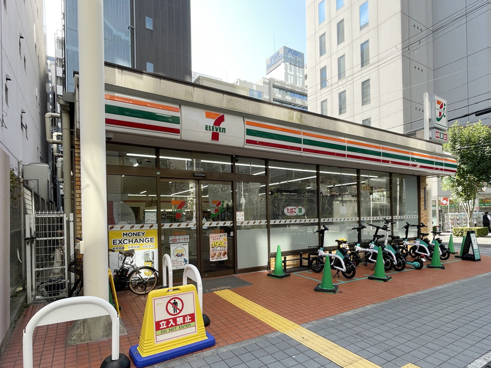 徒歩2分のセブン-イレブン 大阪道修町1丁目店