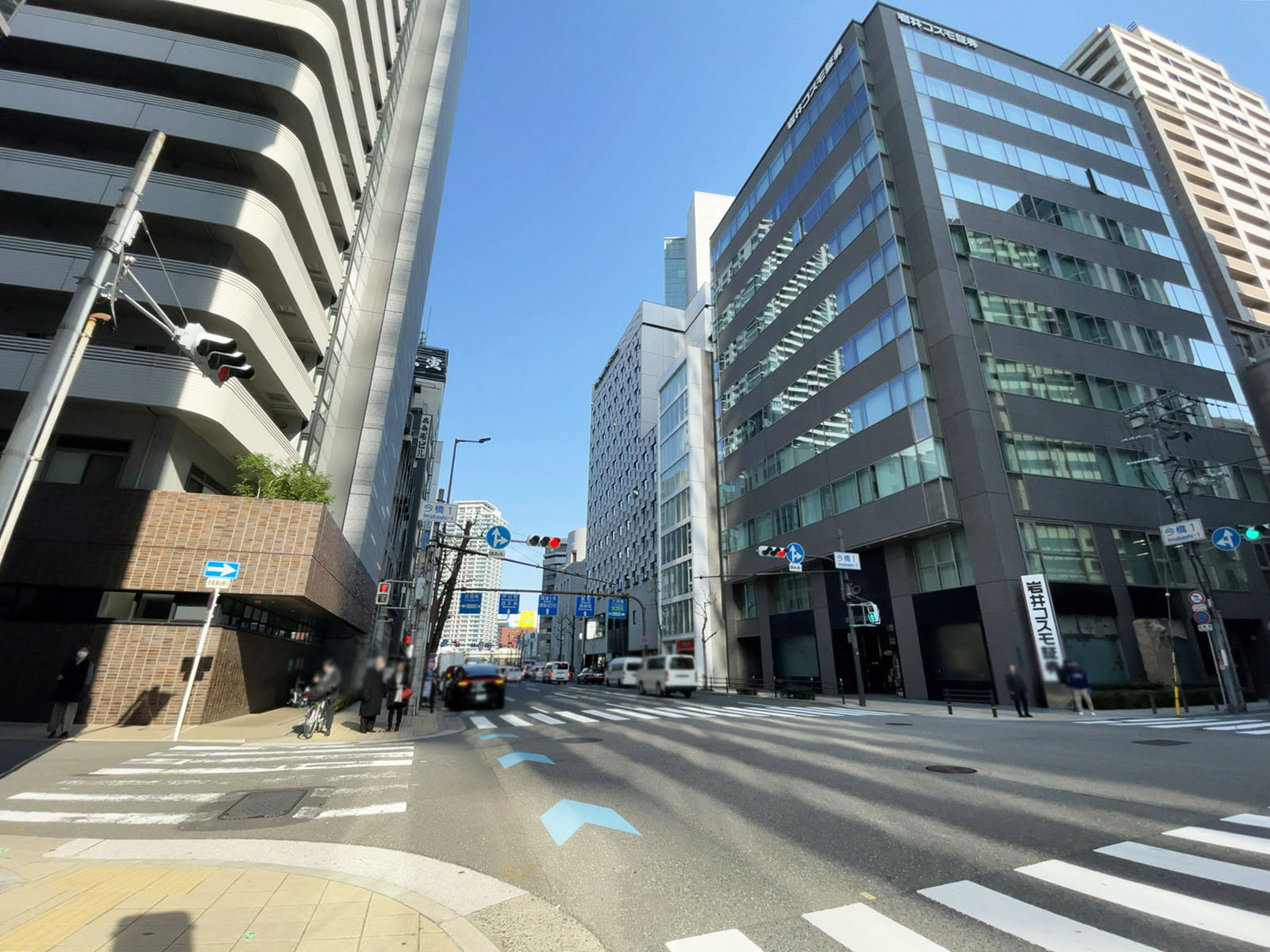 堺筋北浜宗田ビル前面の通り