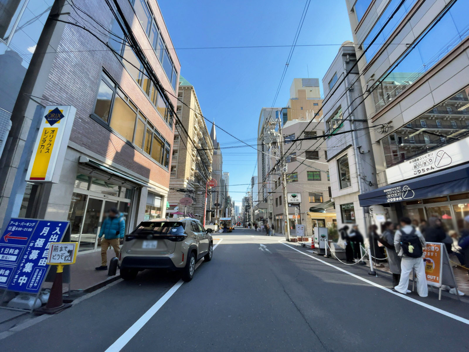 富士ビル南船場前面の通り