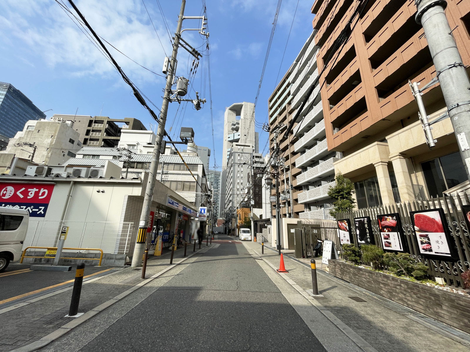 北区西天満4丁目貸事務所・店舗前面の通り