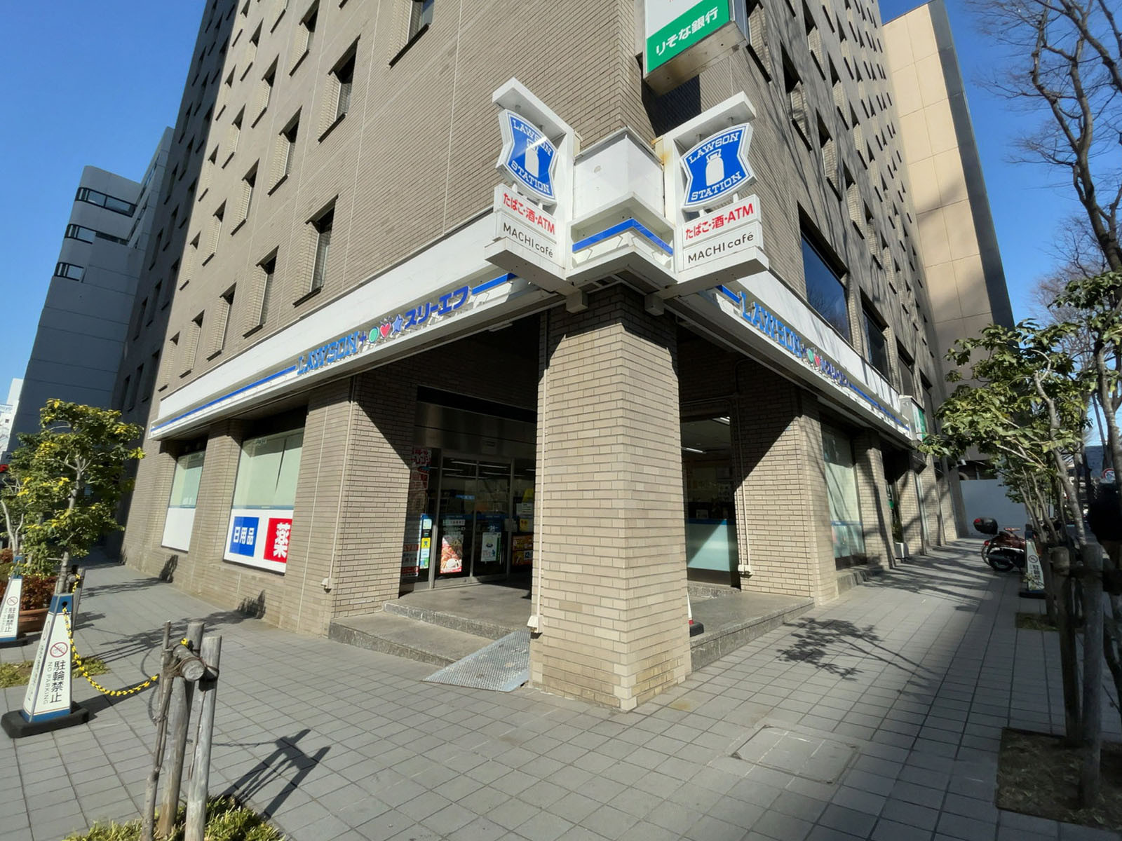 徒歩1分のりそな銀行 日本大通出張所