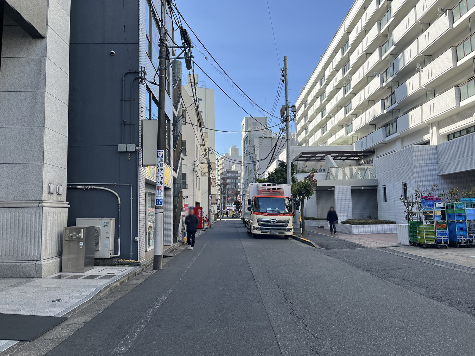 巣鴨中野ビル前面の通り