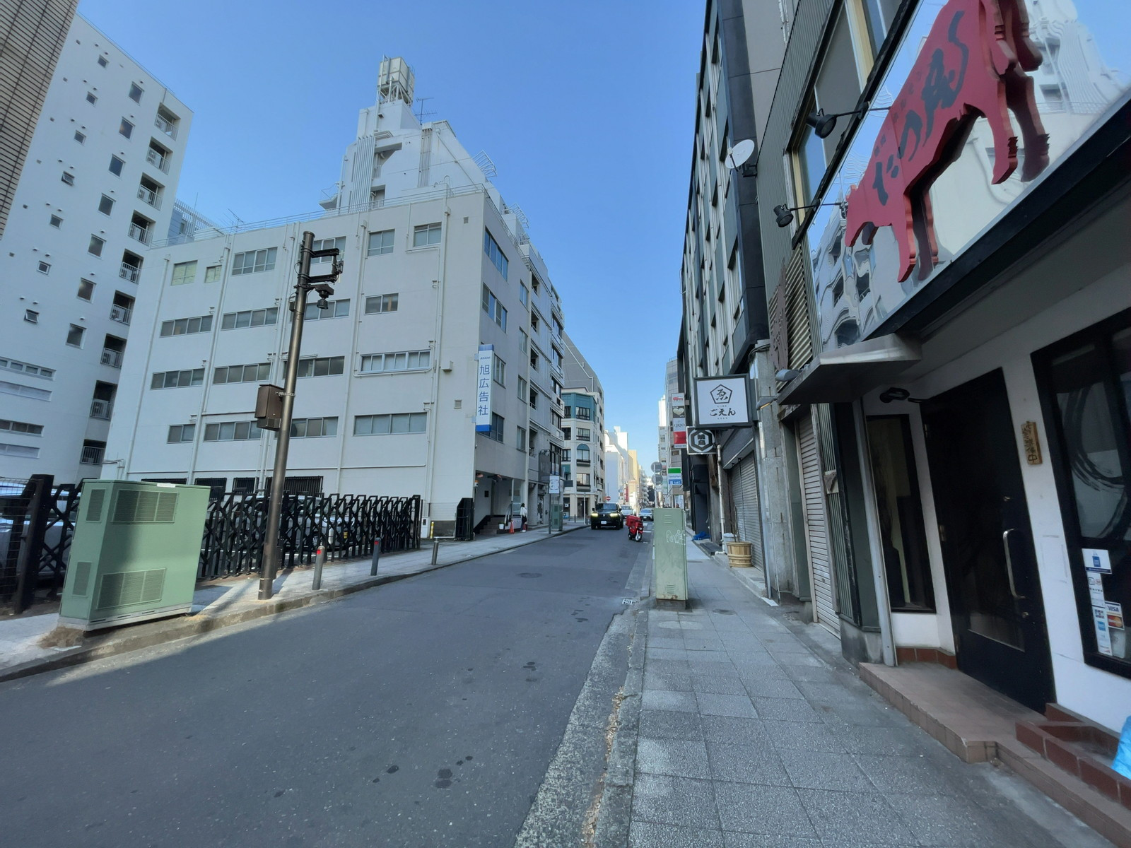 KY常盤町ビル前面の通り