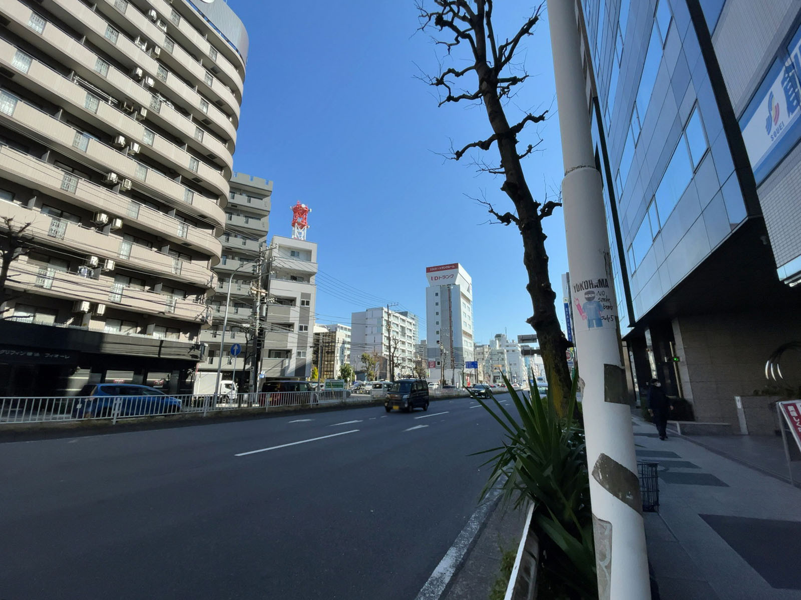 元宮ビル前面の通り
