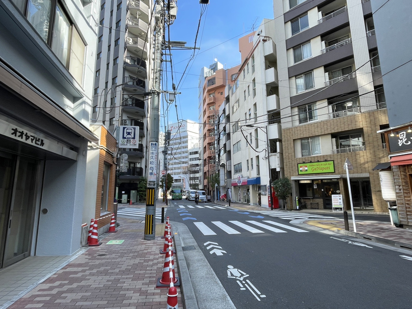 プロスタイル日本橋馬喰町前面の東日本橋三丁目中央通り