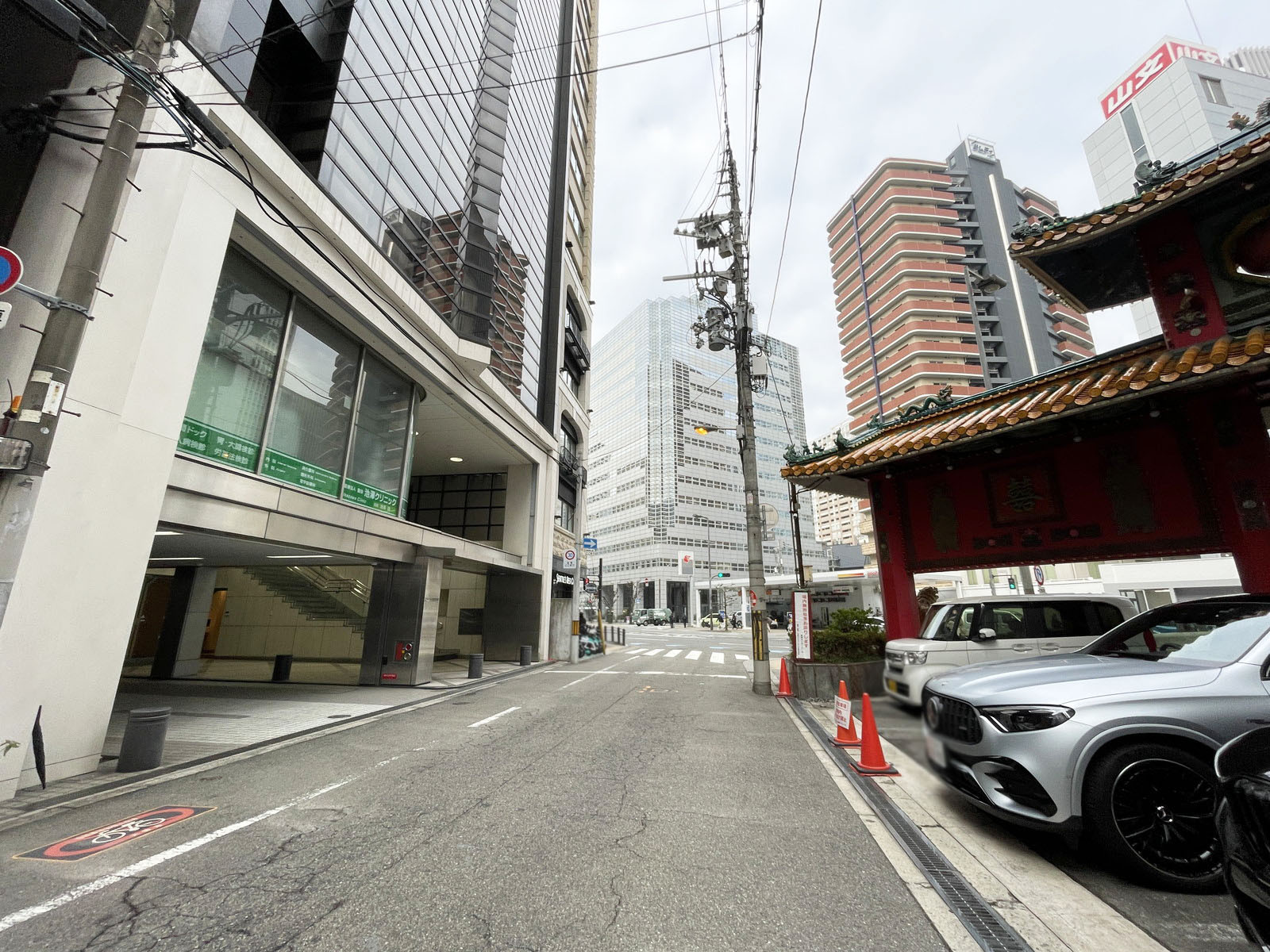 アルテビル肥後橋前面の通り