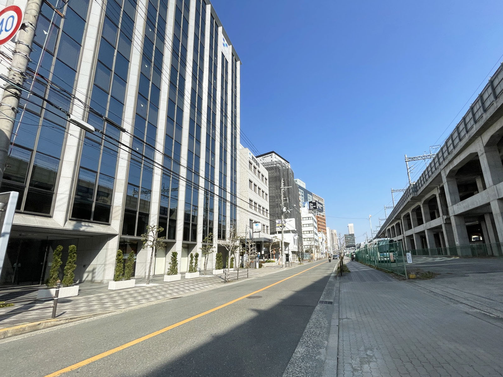 FGEX新大阪前面の通り