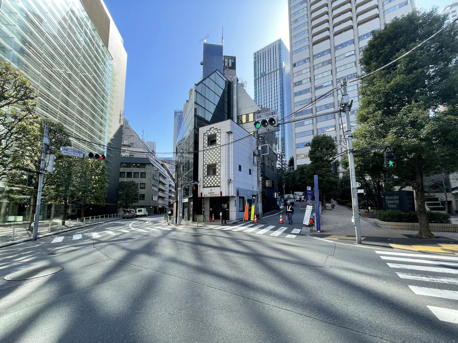赤坂溜池タワー前面の通り