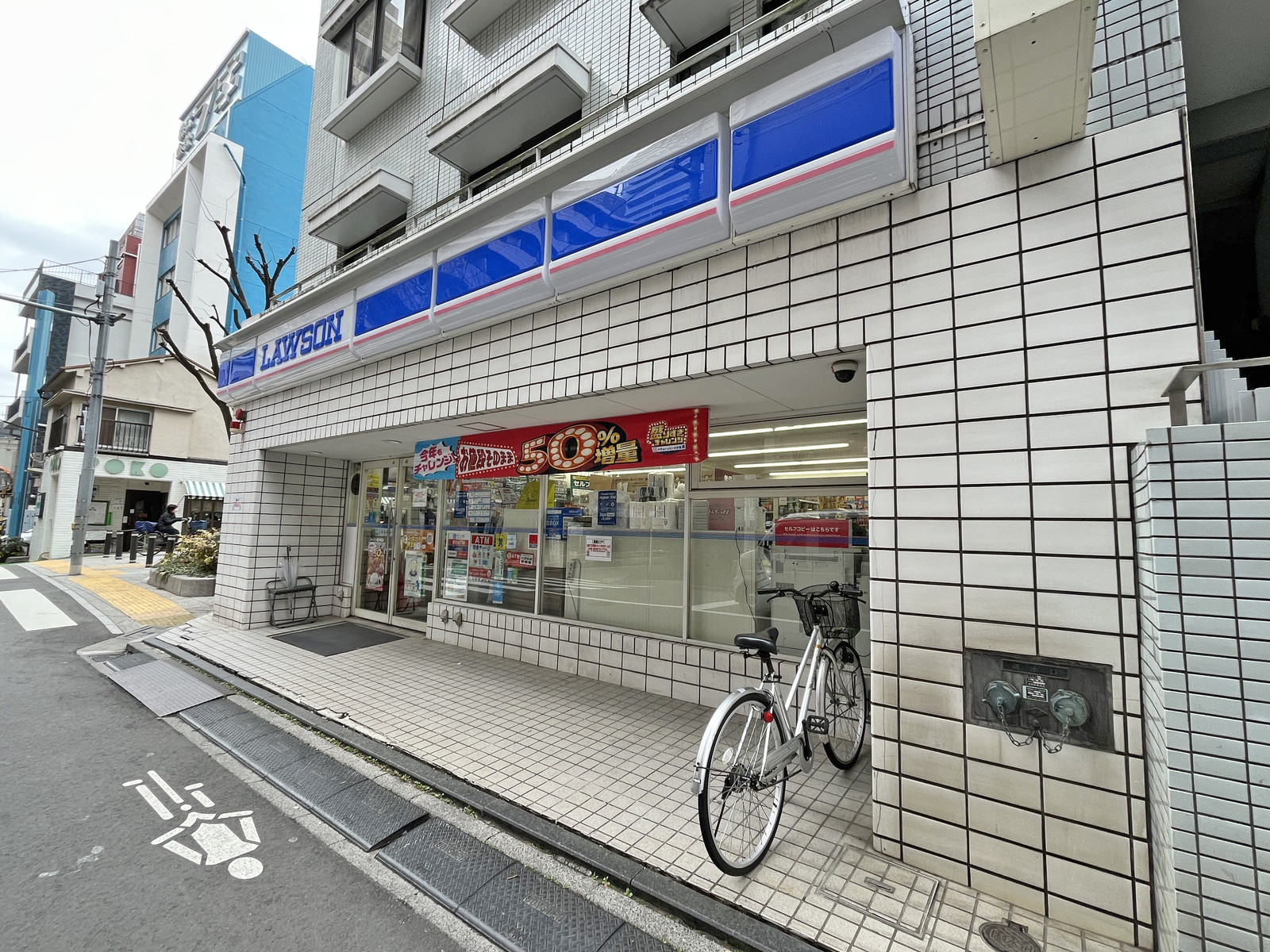 徒歩1分のローソン 亀戸南店