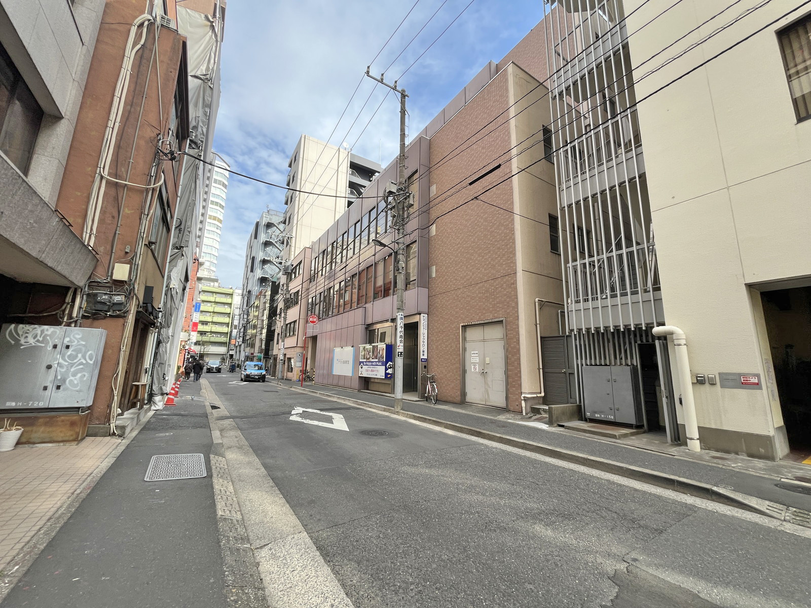 銀座GFビル前面通り