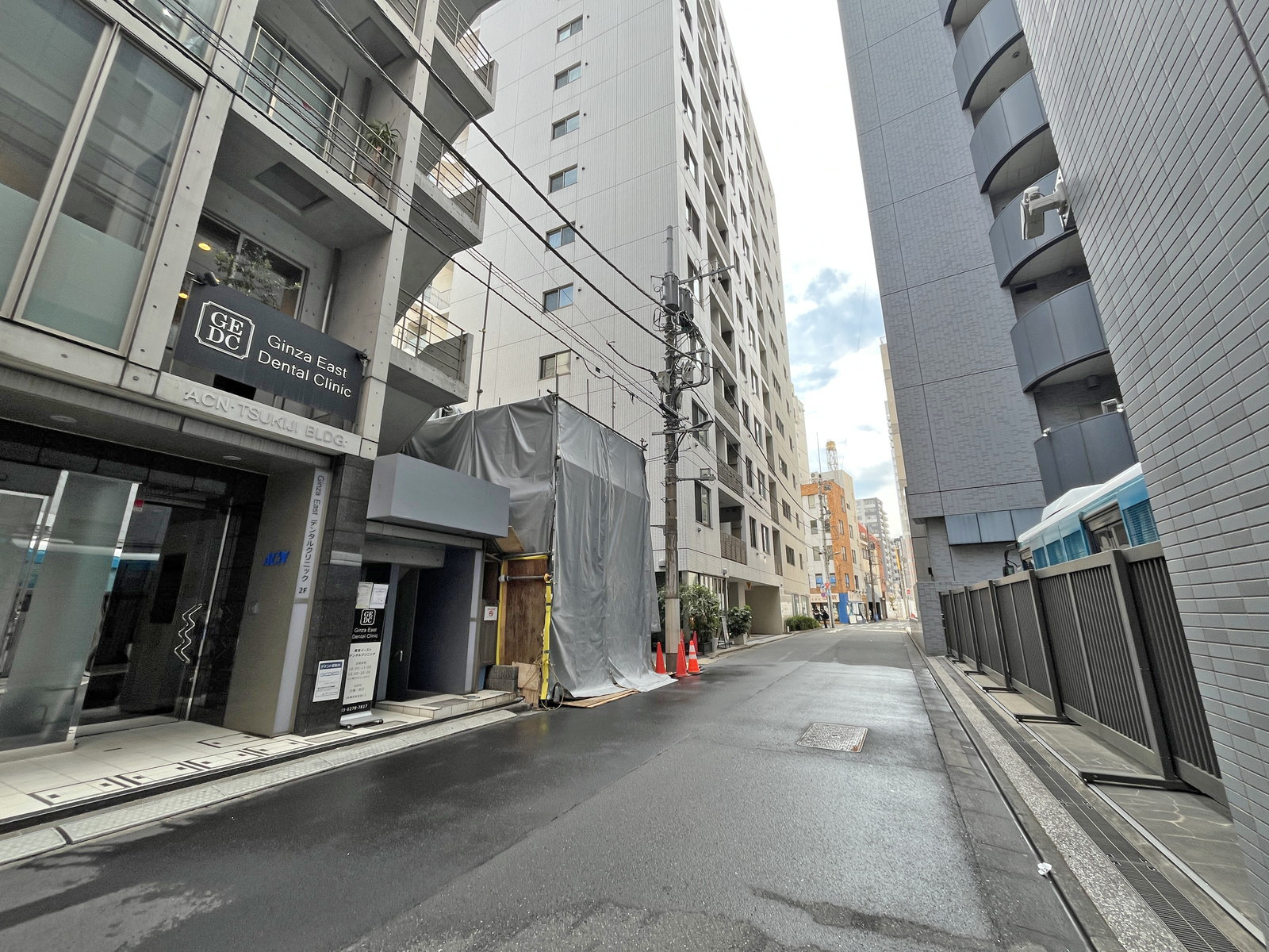 ACN築地ビル前面通り