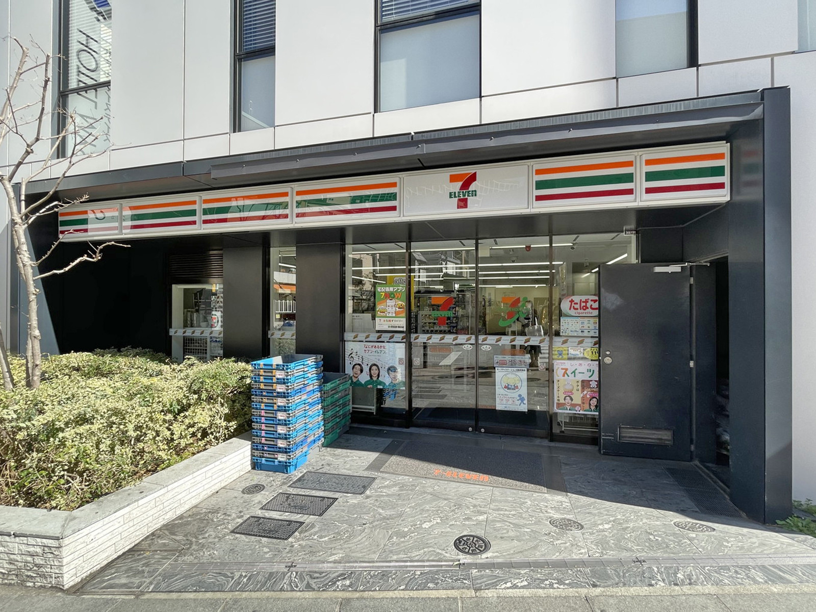 徒歩2分のセブン-イレブン 港区赤坂駅南店