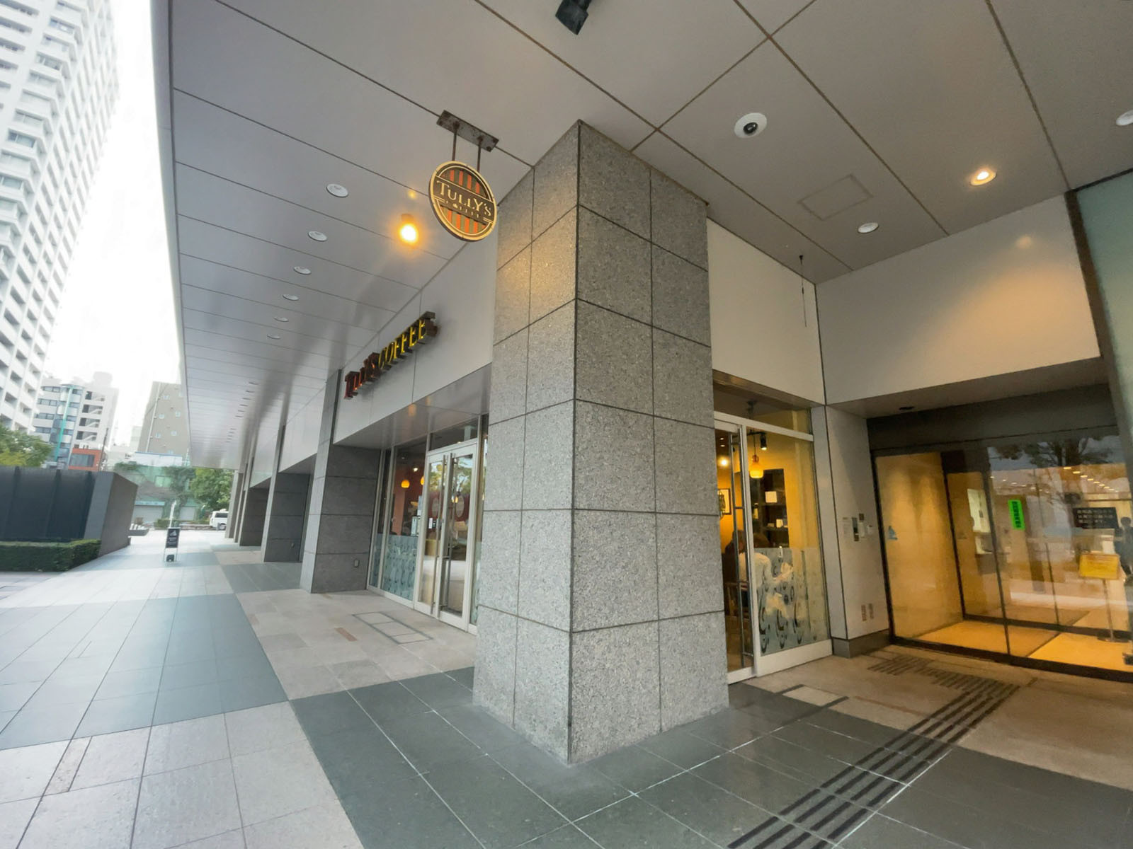 徒歩3分のタリーズコーヒー セレスティン芝三井ビルディング店