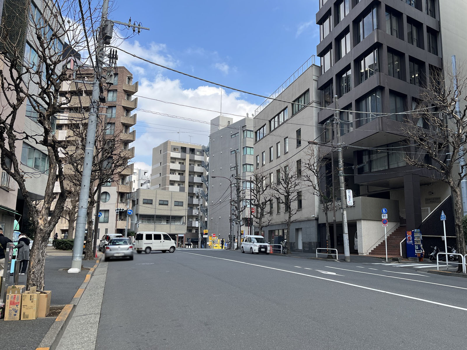 NTビル前面の中山道・旧中山道