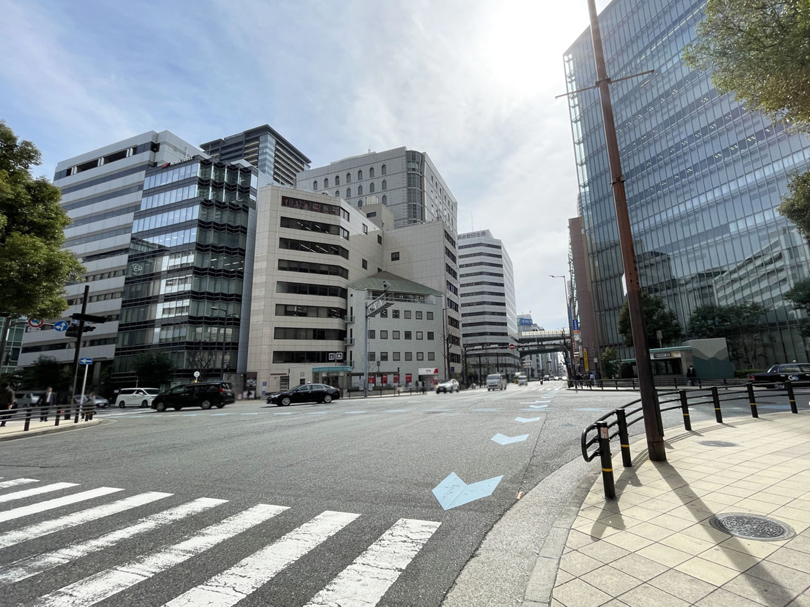 堺筋本町センタービル前面の通り