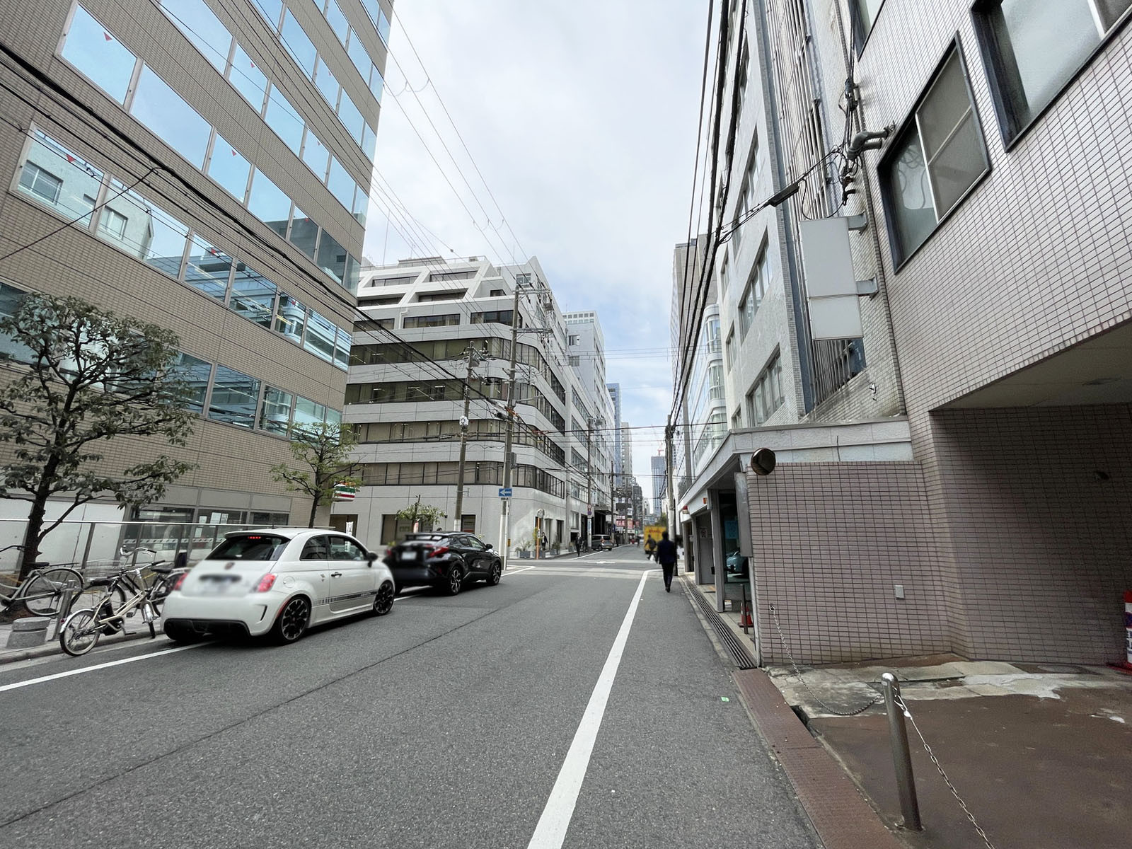 本町DSビル前面の通り