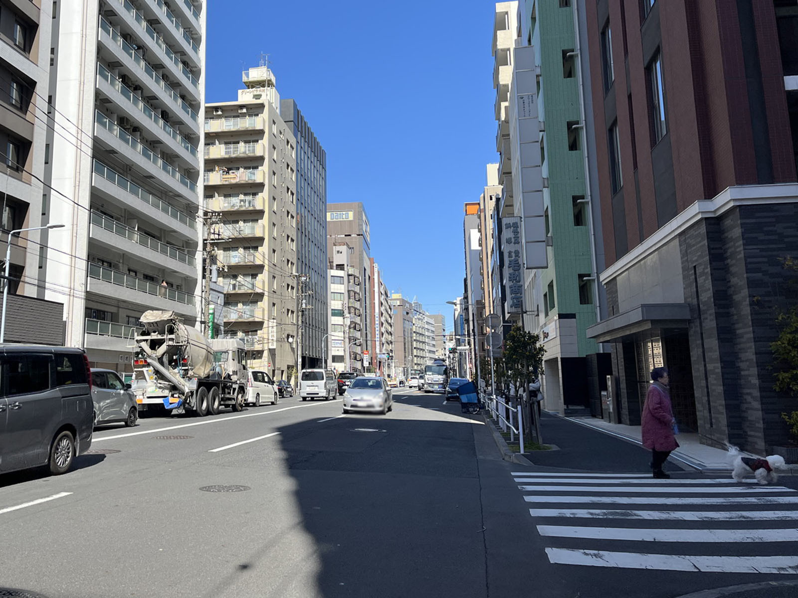 ティーエスケービル前面の清洲橋通り