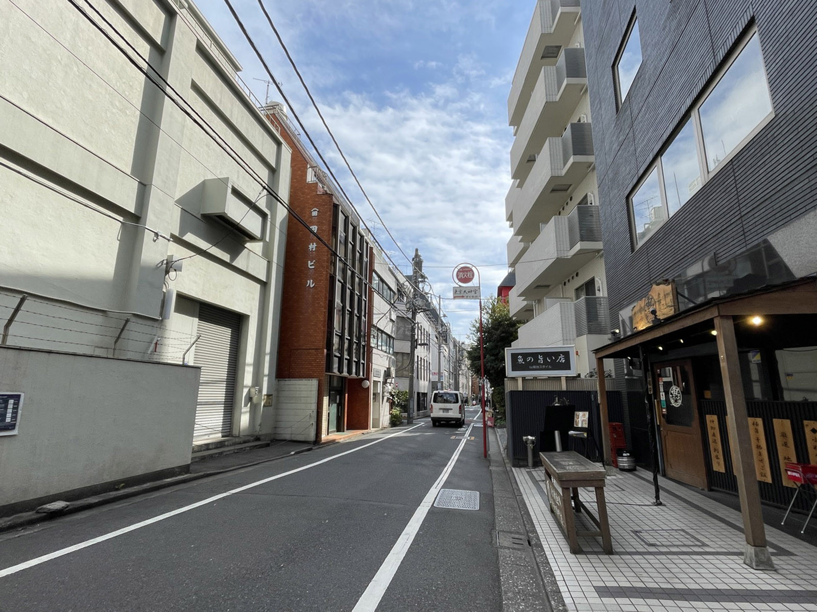 NBC飯田橋ビル前面の通り