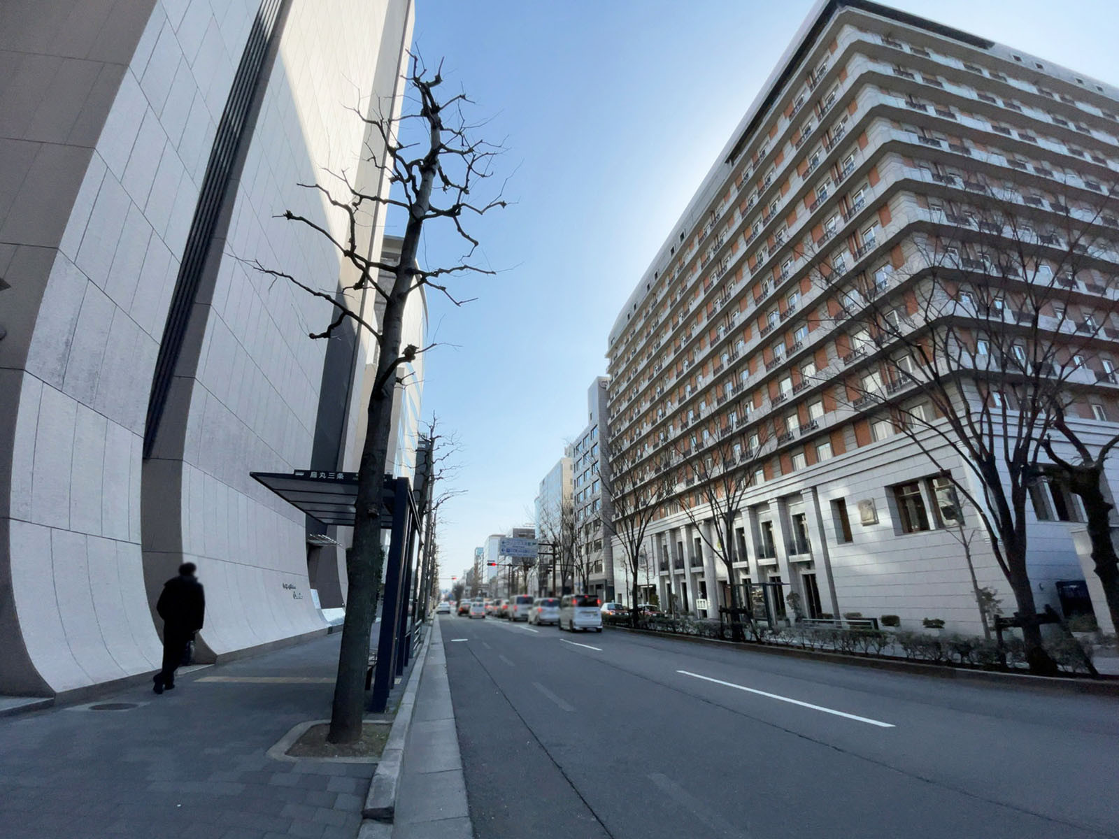 大同生命京都ビル前面の通り