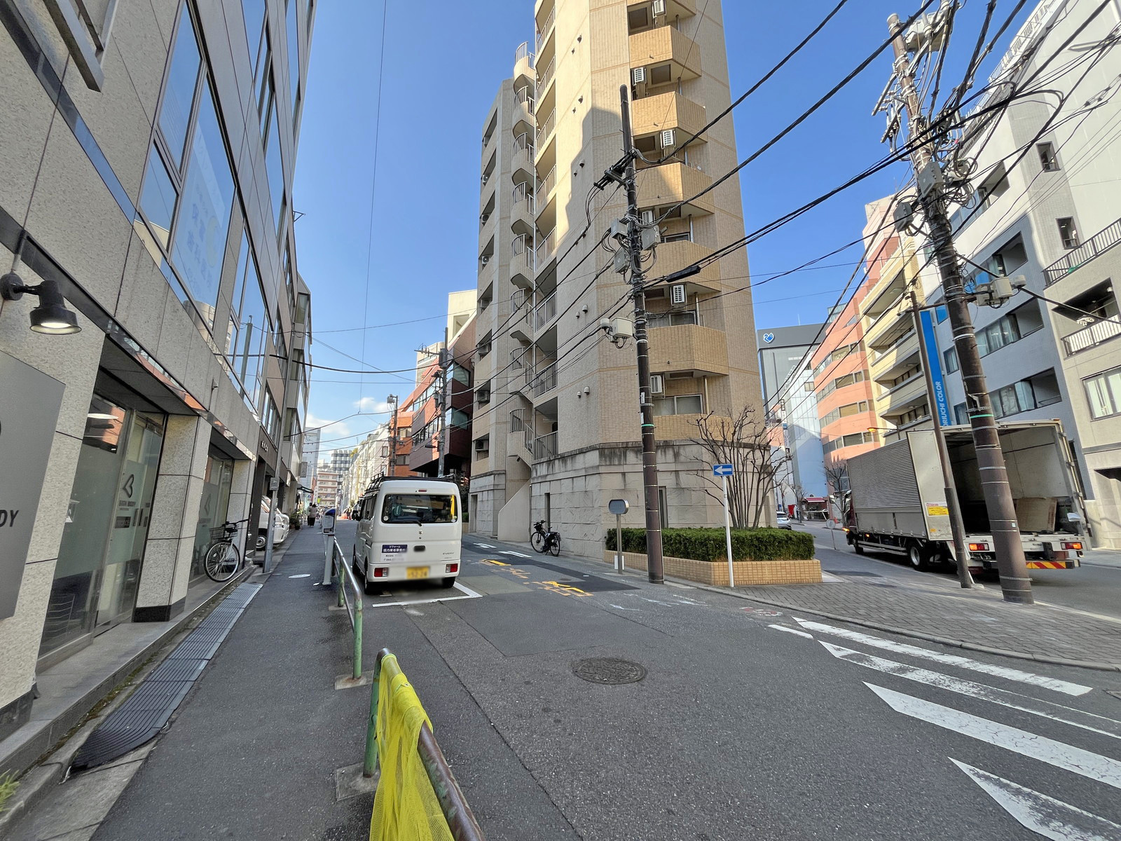 小川町KSビル前面通り