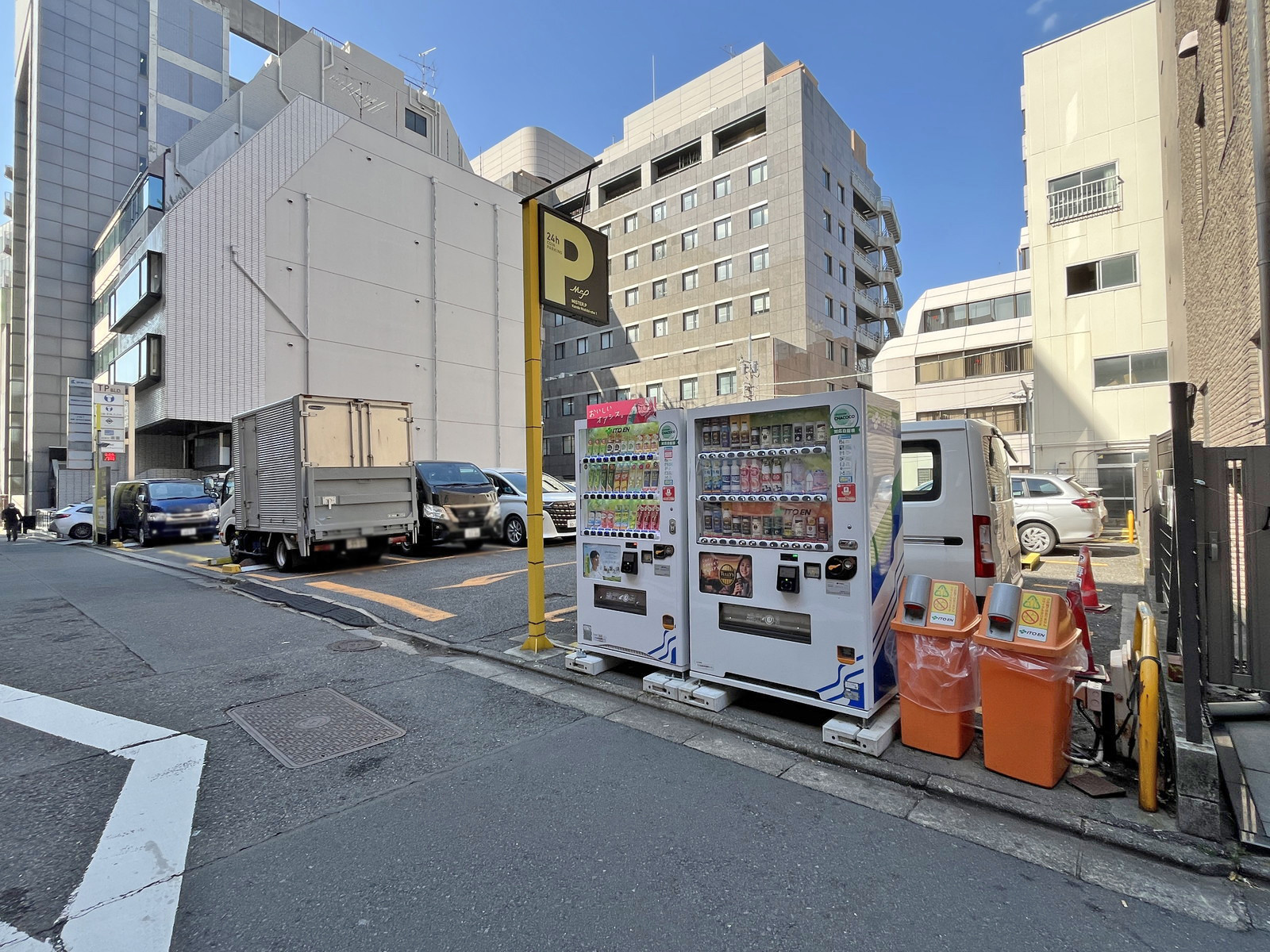 隣のコインパーキング