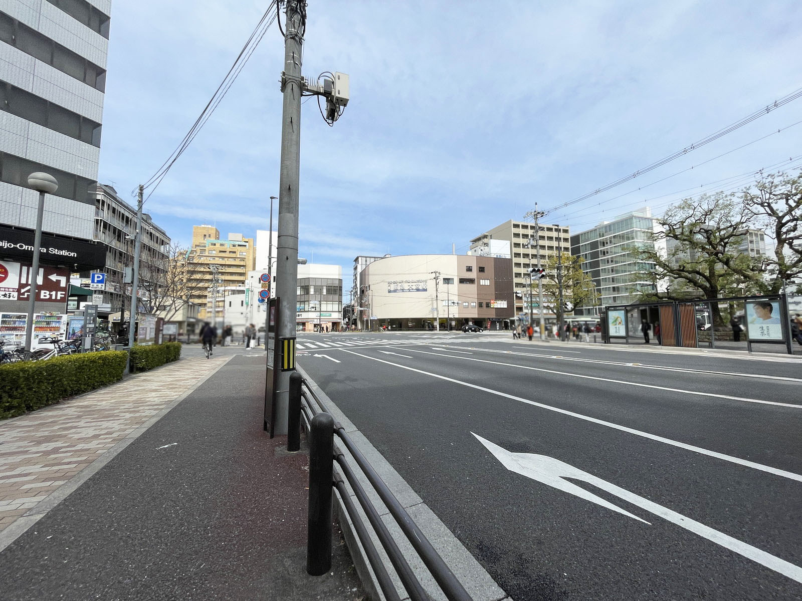 新三虎ビル前面の通り