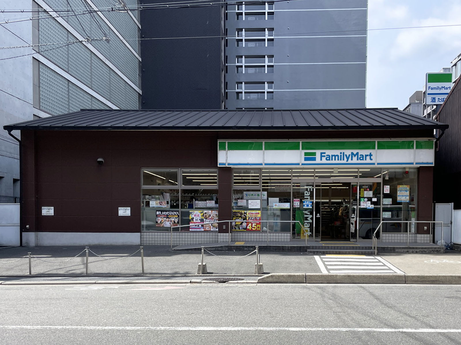 徒歩3分のファミリーマート 四条西洞院店