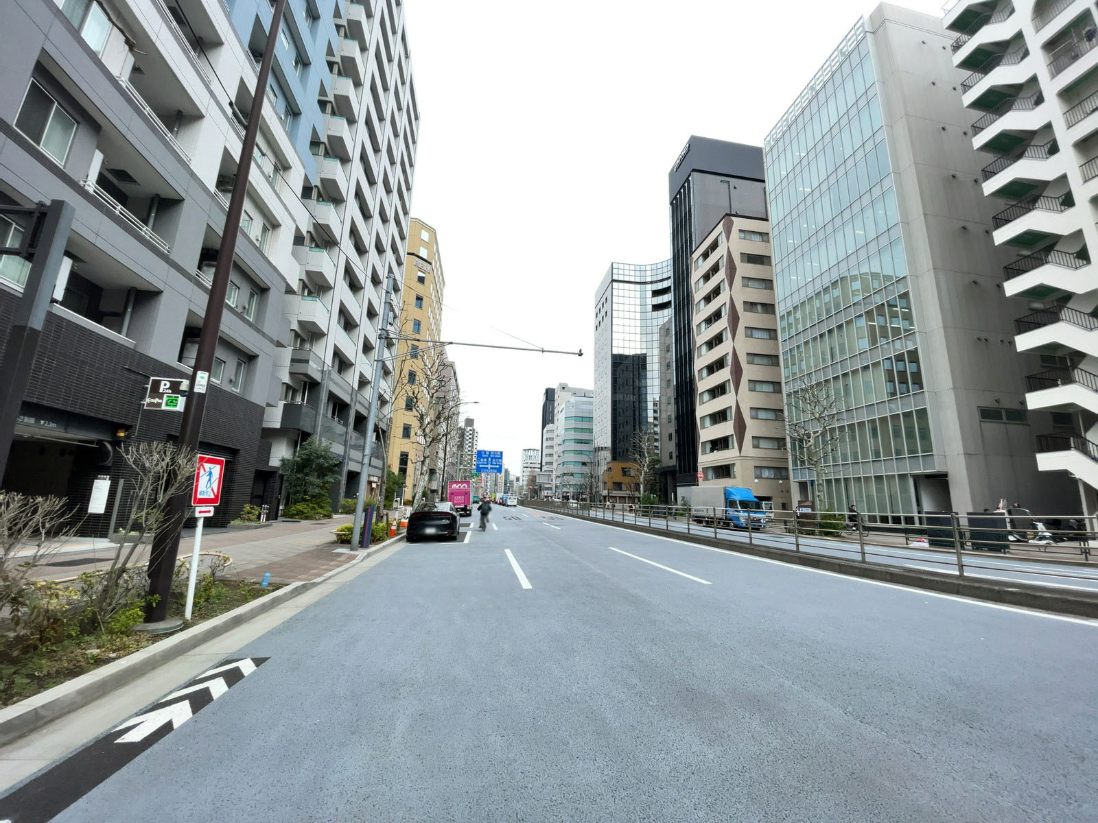 RBM築地スクエア前面の通り
