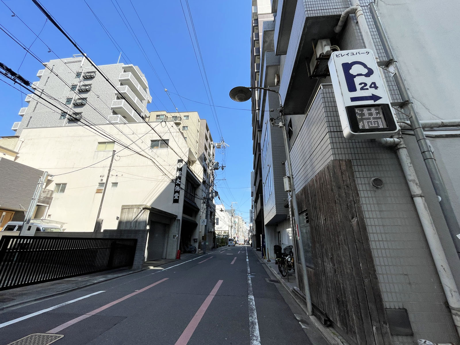 河原町NNNビル前面の通り