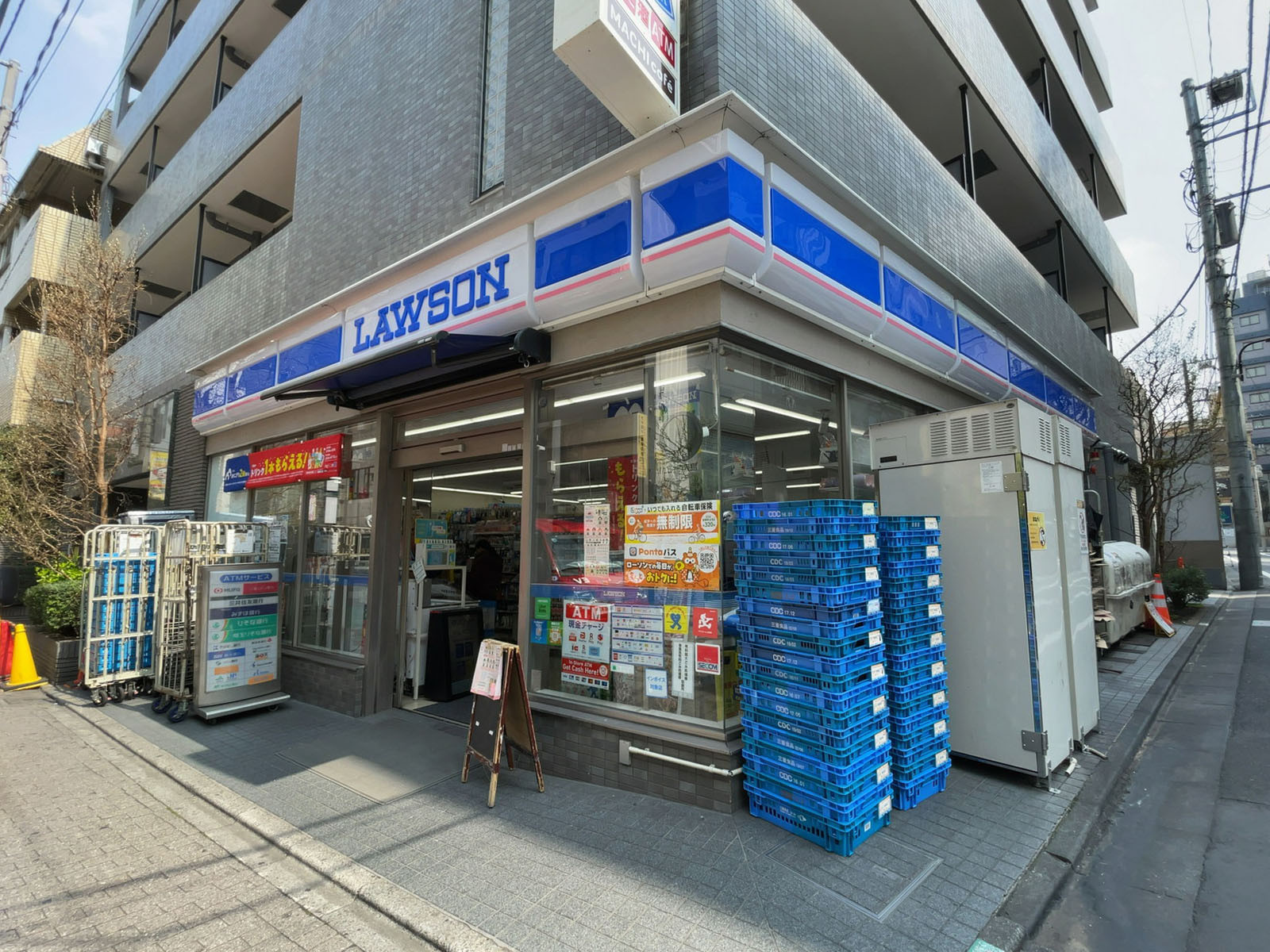 徒歩2分のローソン 池袋一丁目店