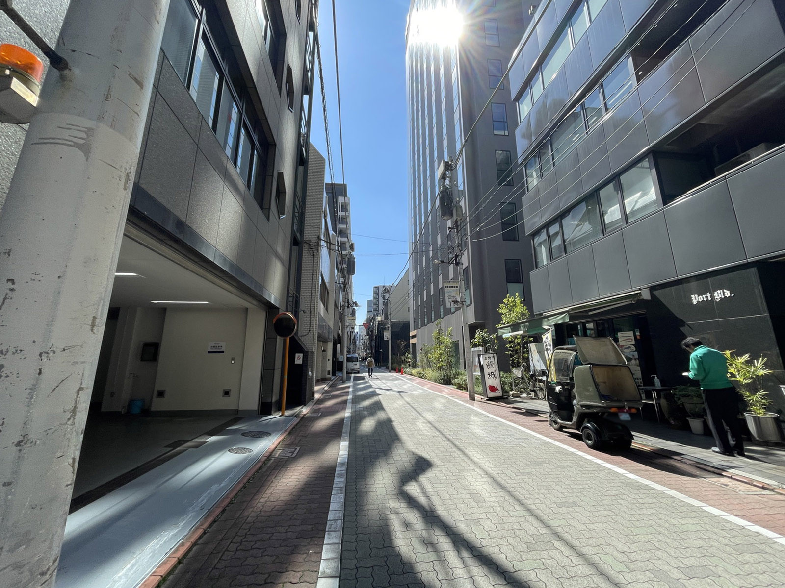 玉家ビル前面の通り