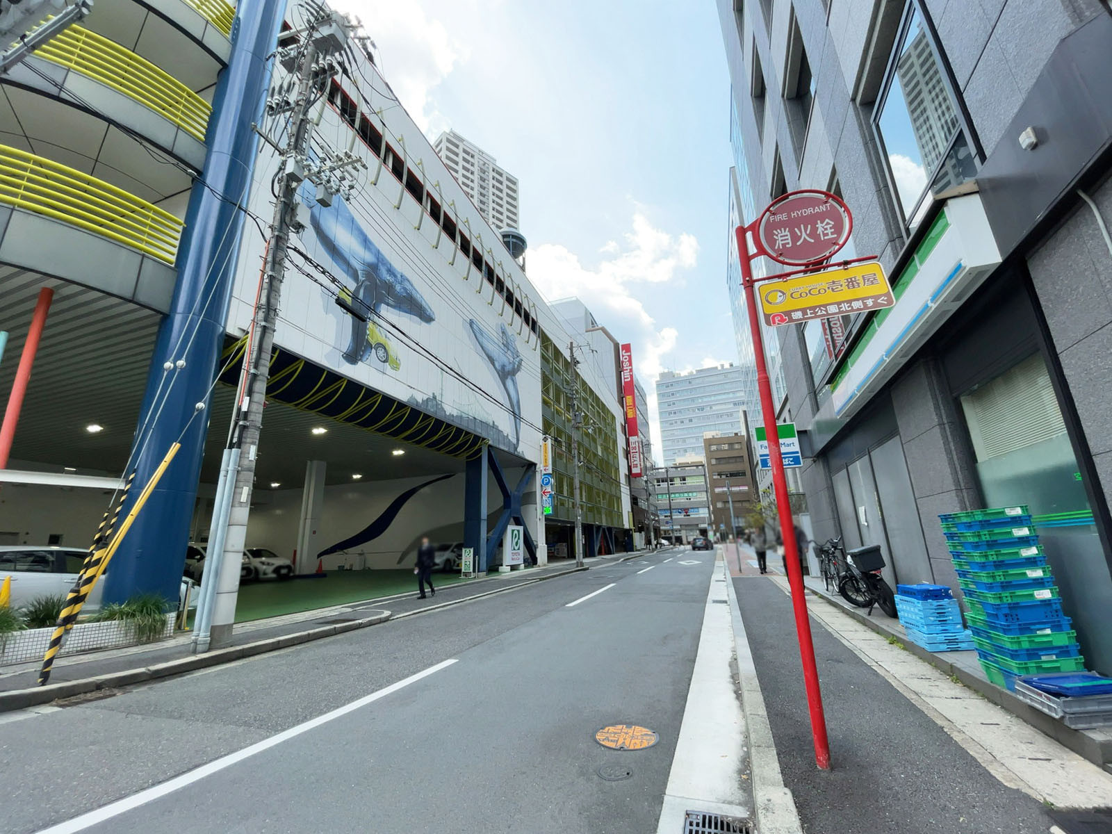 三宮フコク生命ビル前面の通り