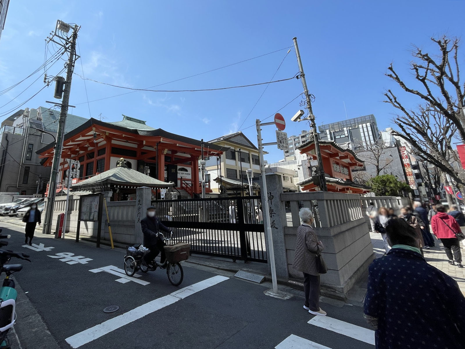 向かいの善國寺
