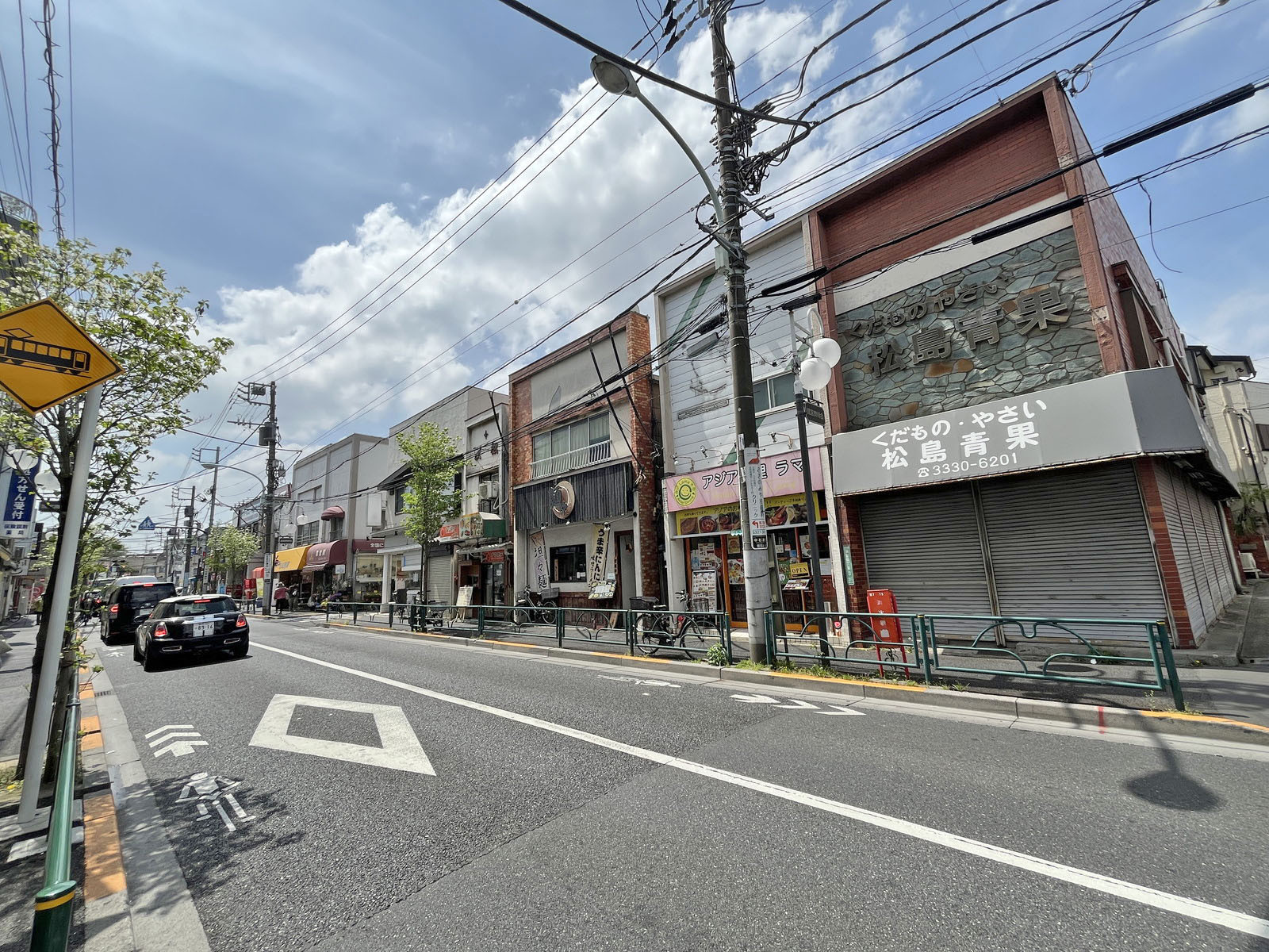 ルミエール前面の中杉通り