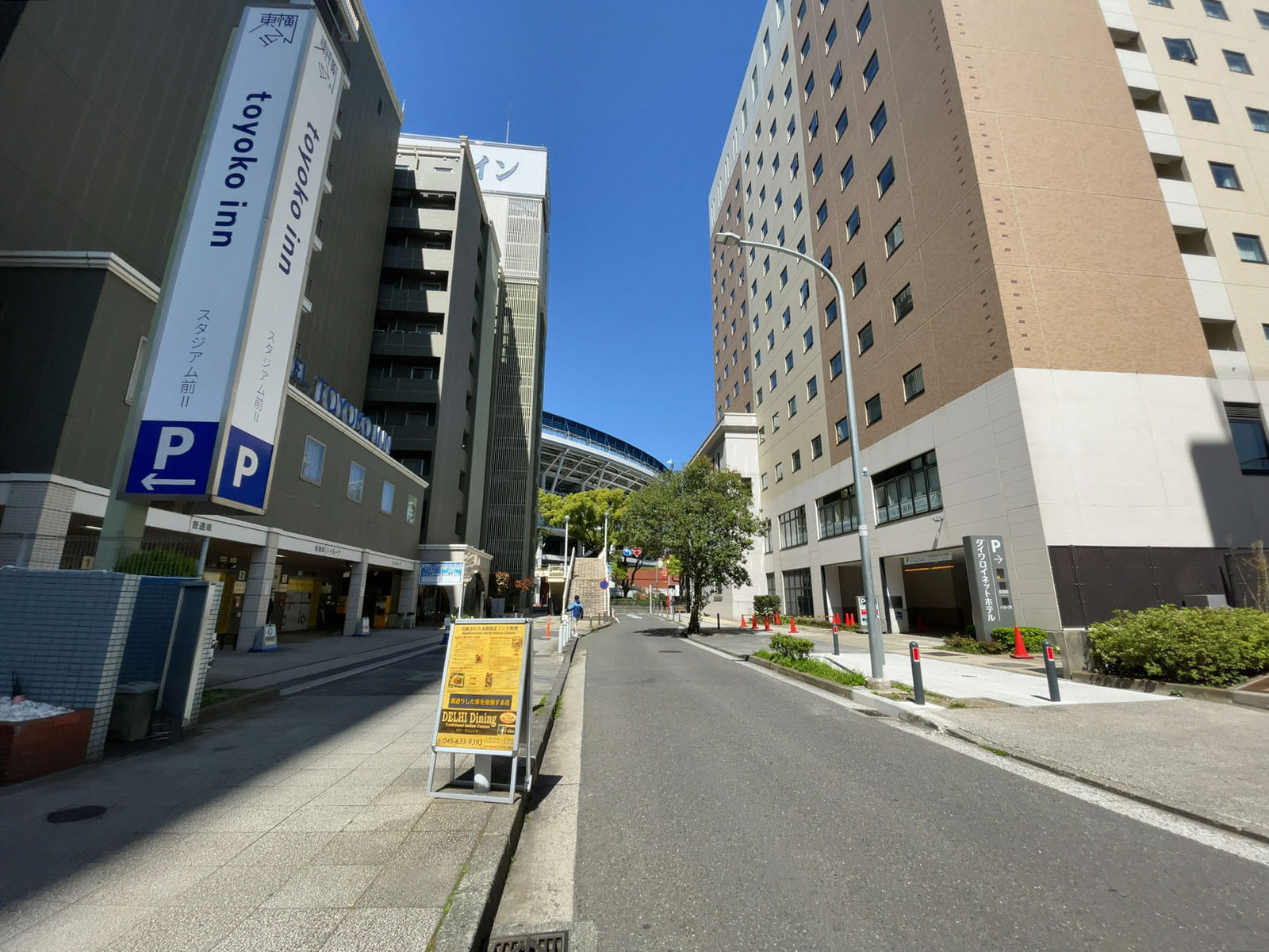 関内JSビル前面の通り
