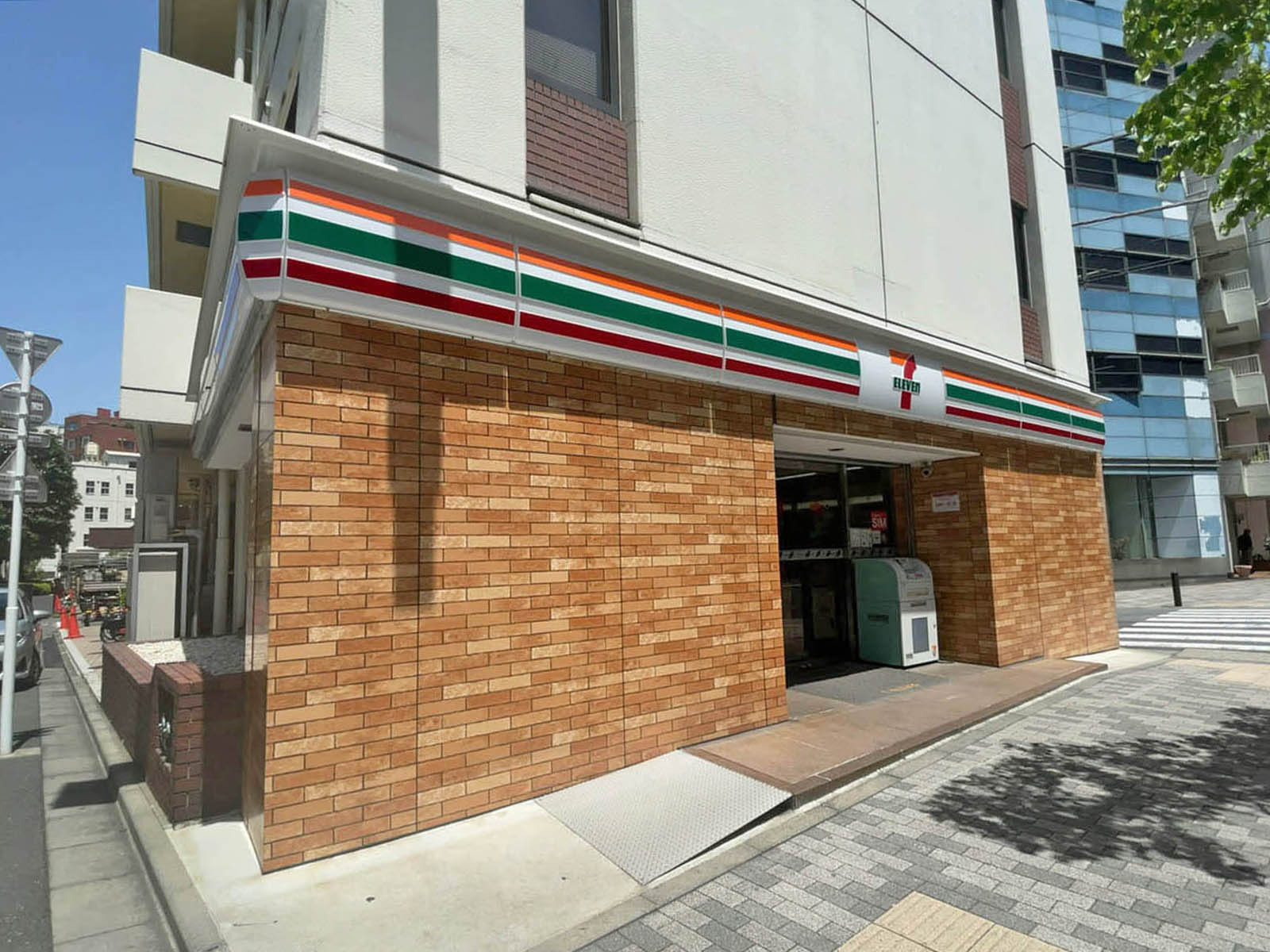 徒歩3分のセブン-イレブン 新川1丁目中央店