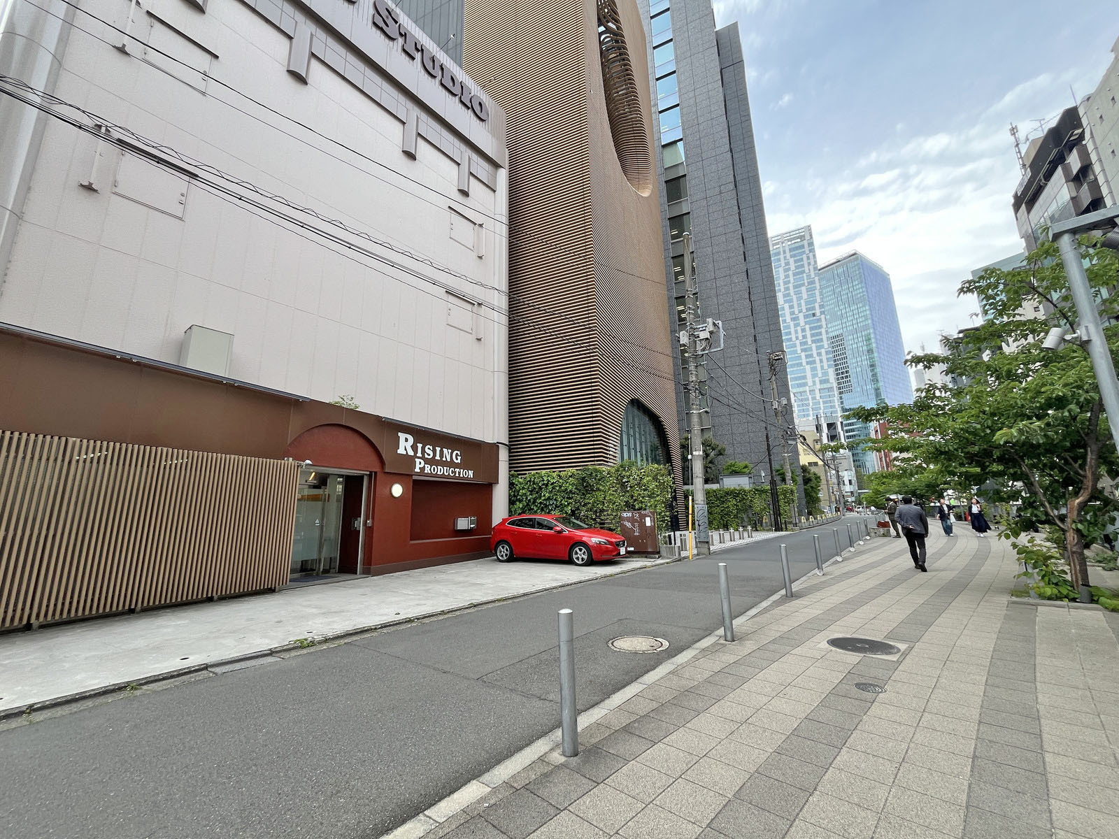Bre.S SHIBUYA前面の通り