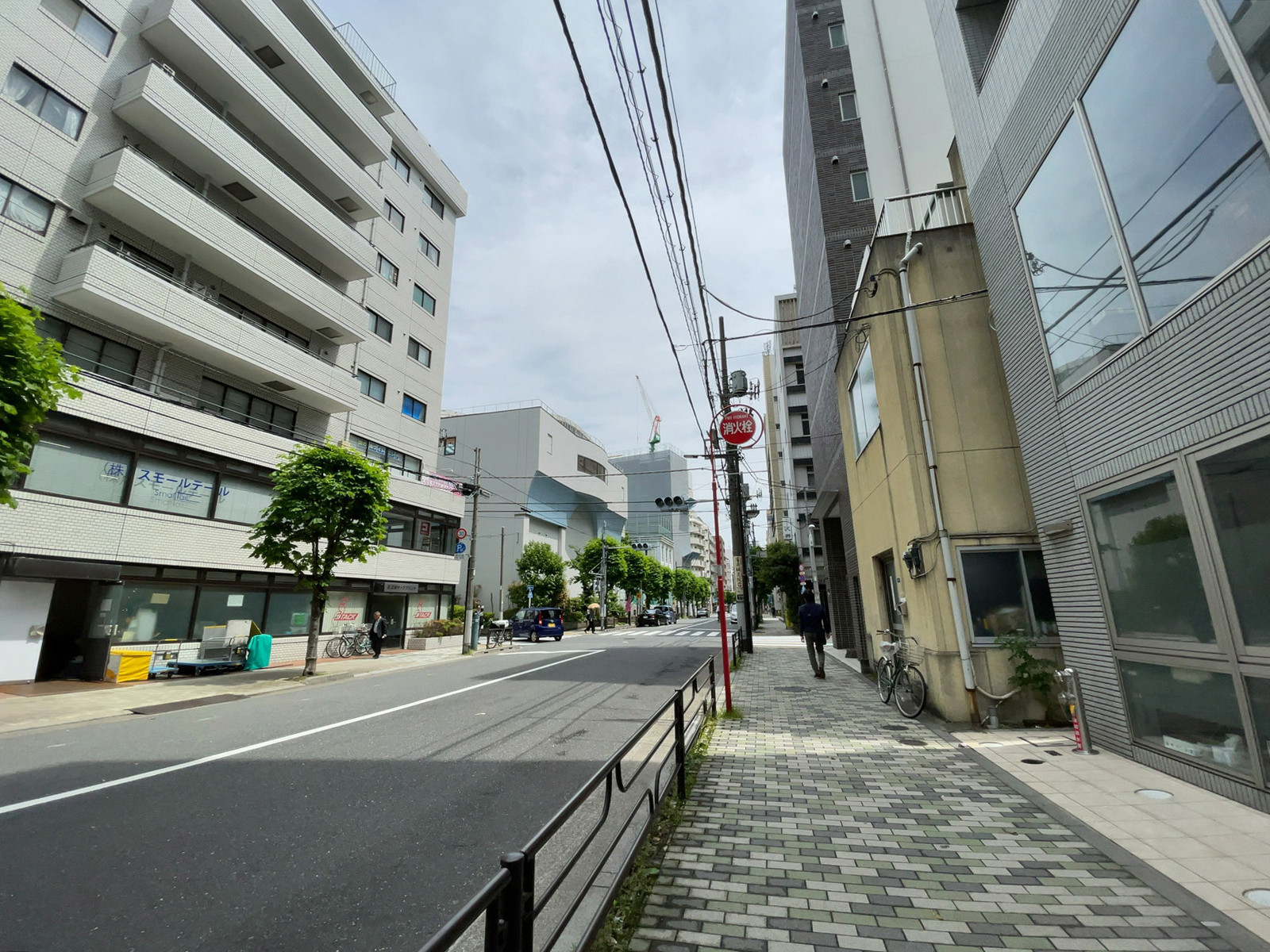 Popolare 浅草橋前面の通り