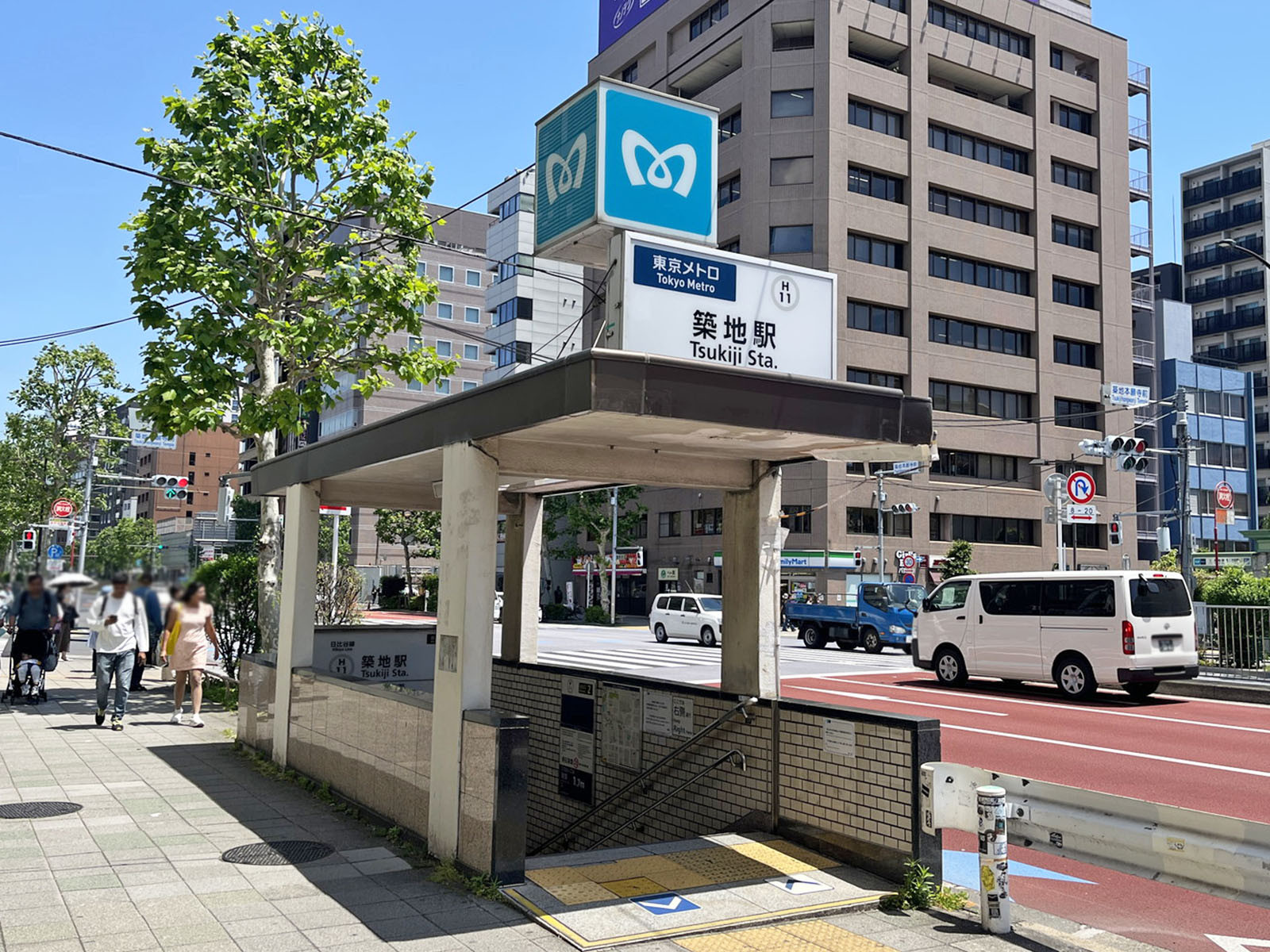 最寄りの「築地駅」