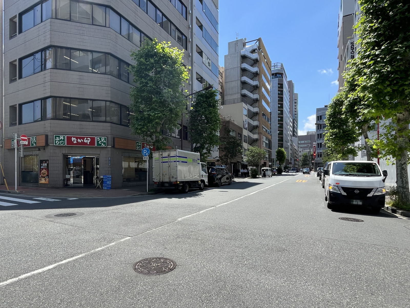 Shinto銀座ビル前面の平成通り