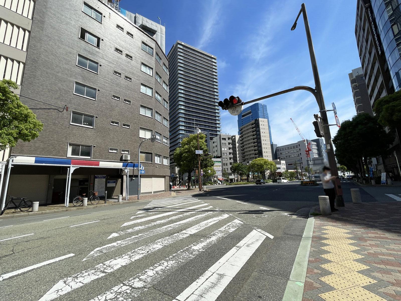 元町678前面の通り