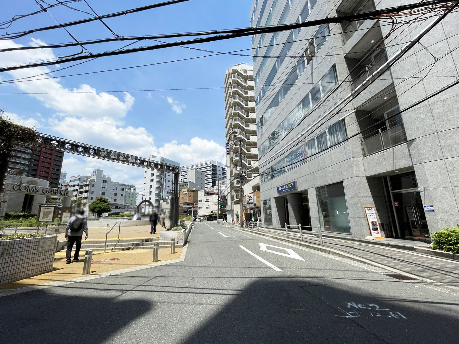 脇田京橋第1ビル前面の通り