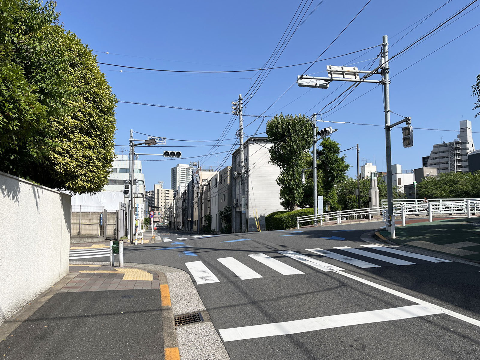 ラミアール門前仲町前面の通り