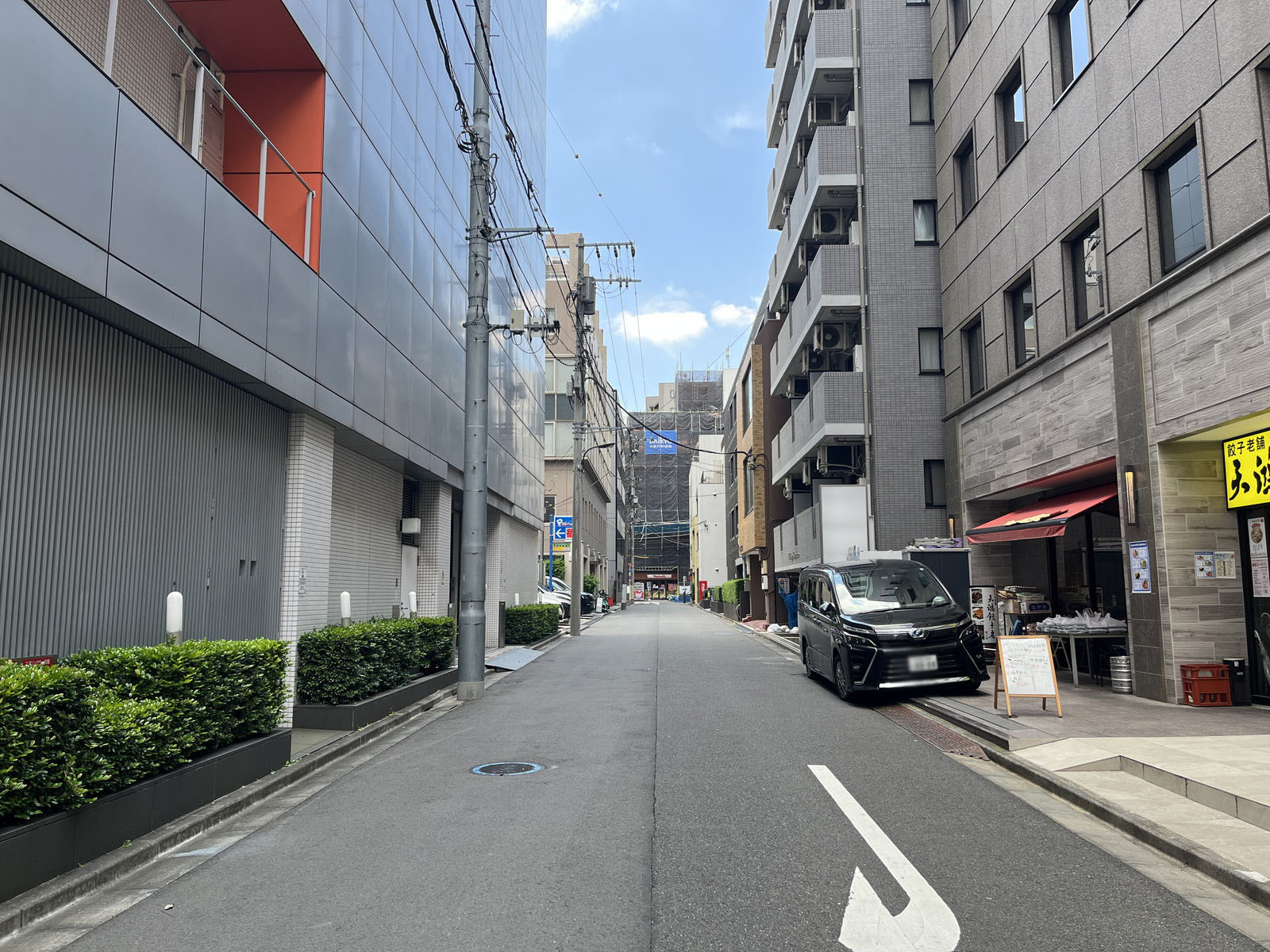 THE GATE 茅場町前面の通り
