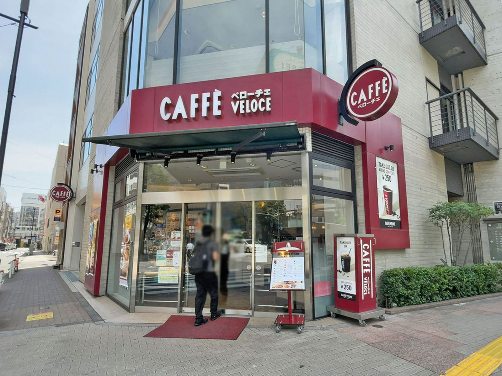 徒歩2分のカフェ･ベローチェ 上野三丁目店