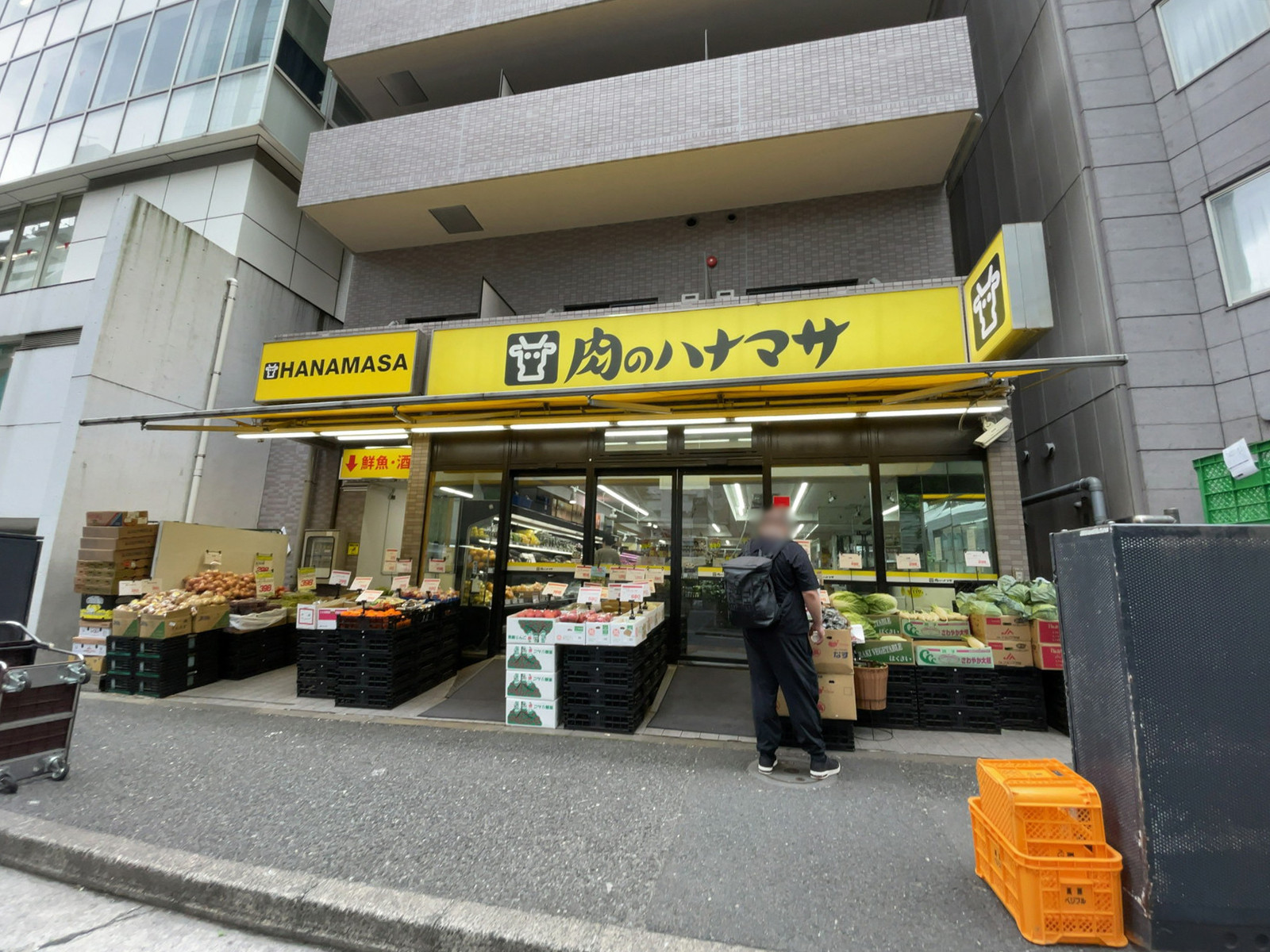 徒歩3分の肉のハナマサ 赤坂店