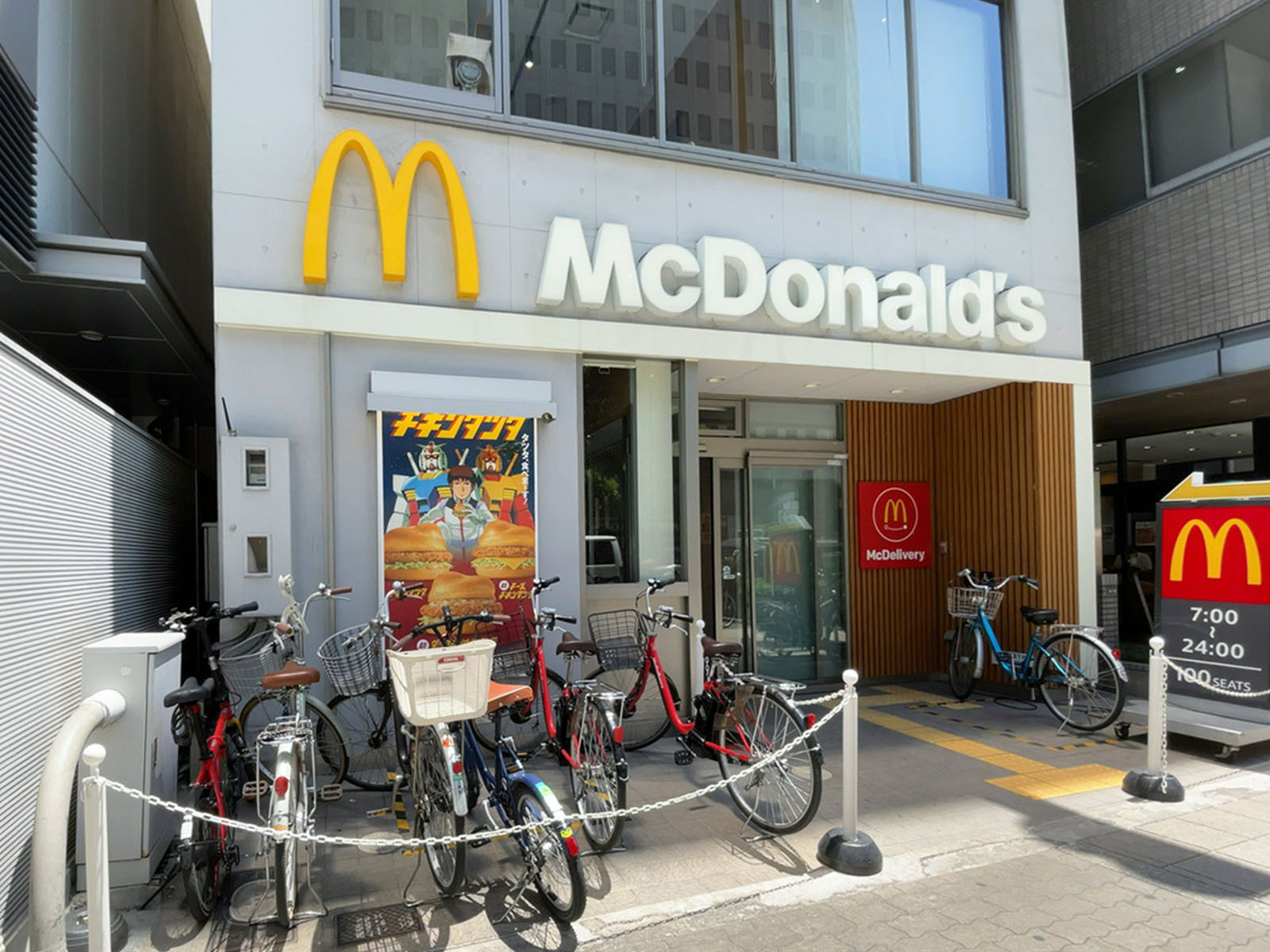 隣のマクドナルド 靱本町店